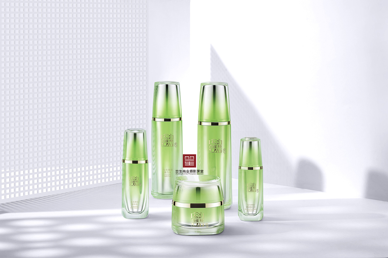 竺生老師掌鏡，百雀羚水光彈潤系列詮釋國潮美妝新高度